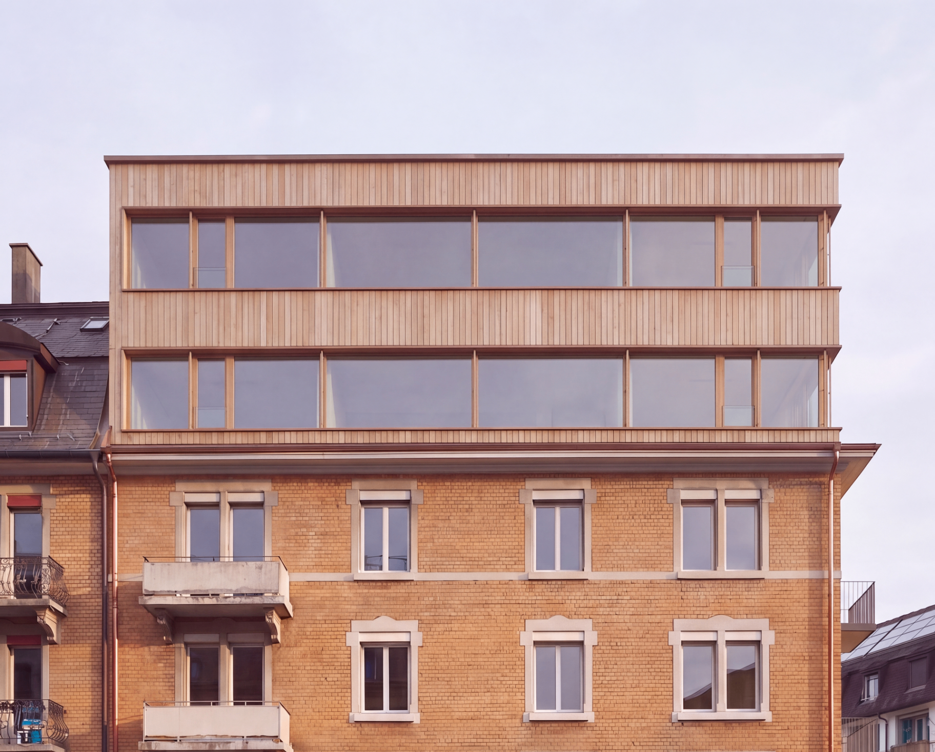 CS-03 — From 6-unit apartment building to 8-units, ZÜRICH ZH · ZONE QI/5